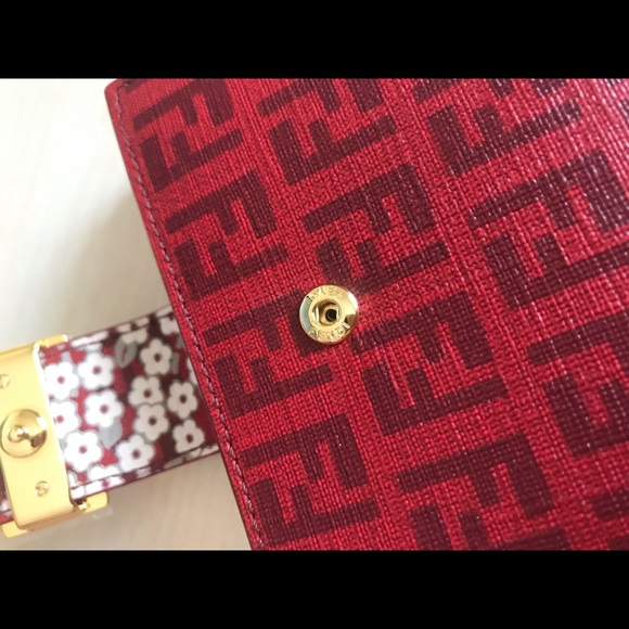 Fendi Wallet NEW - Picture 5 of 7